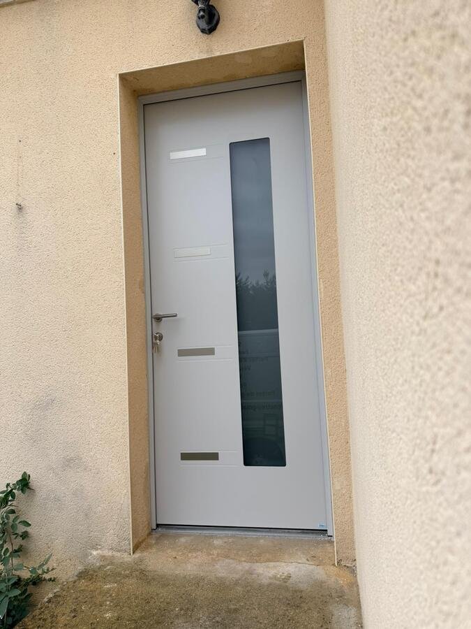 PORTE D'ENTRÉE